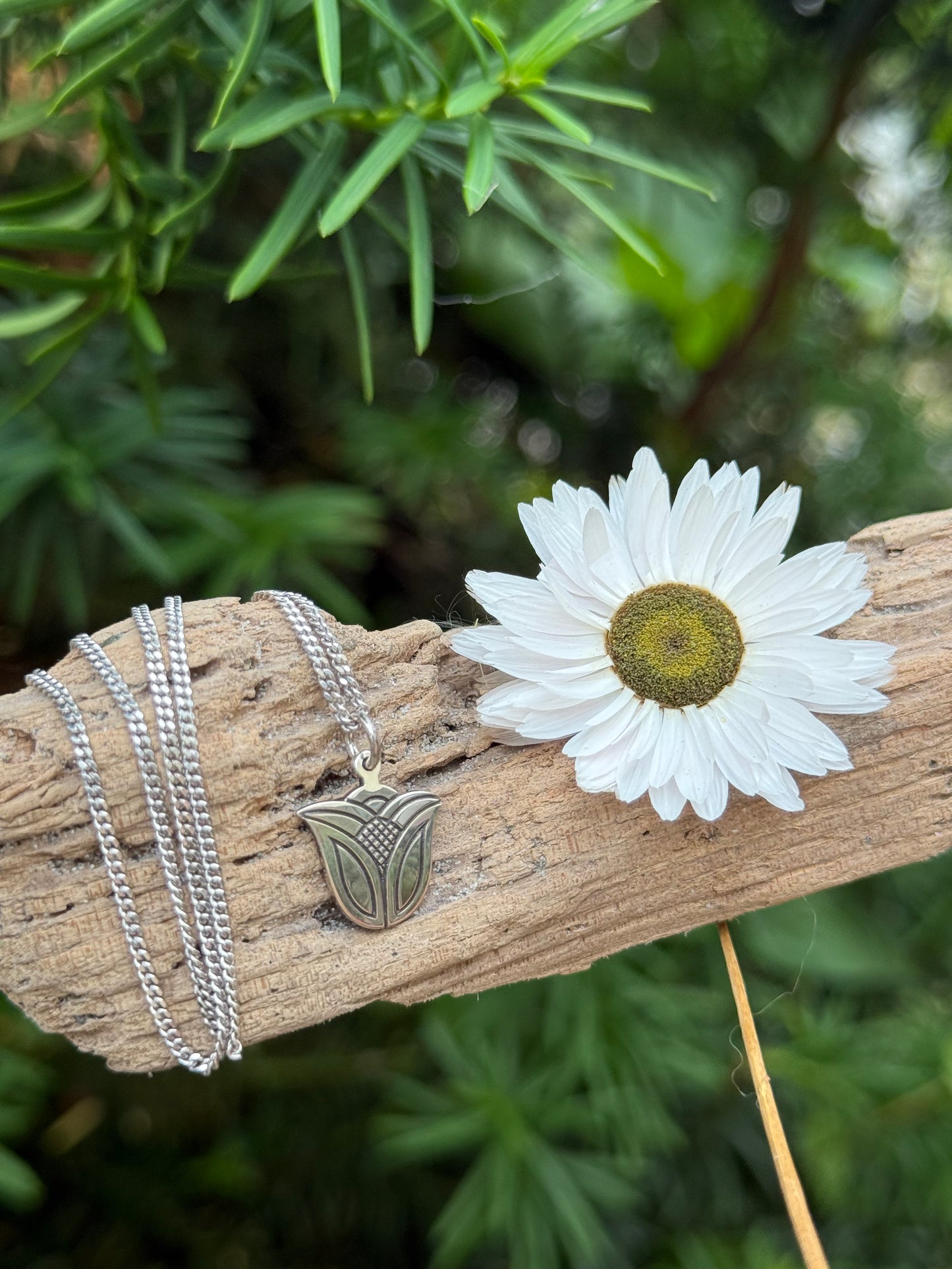 Petite Silver Rosebud